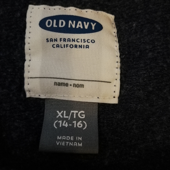 Old Navy Graphic Sweater - Picture 2 of 4